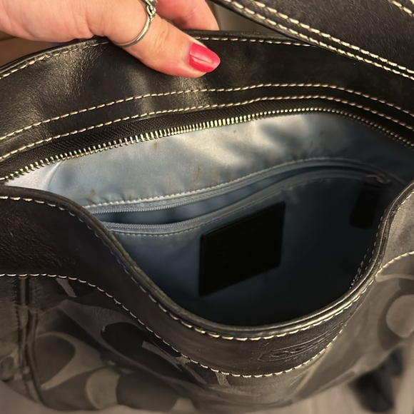 Black coach purse - Picture 5 of 6